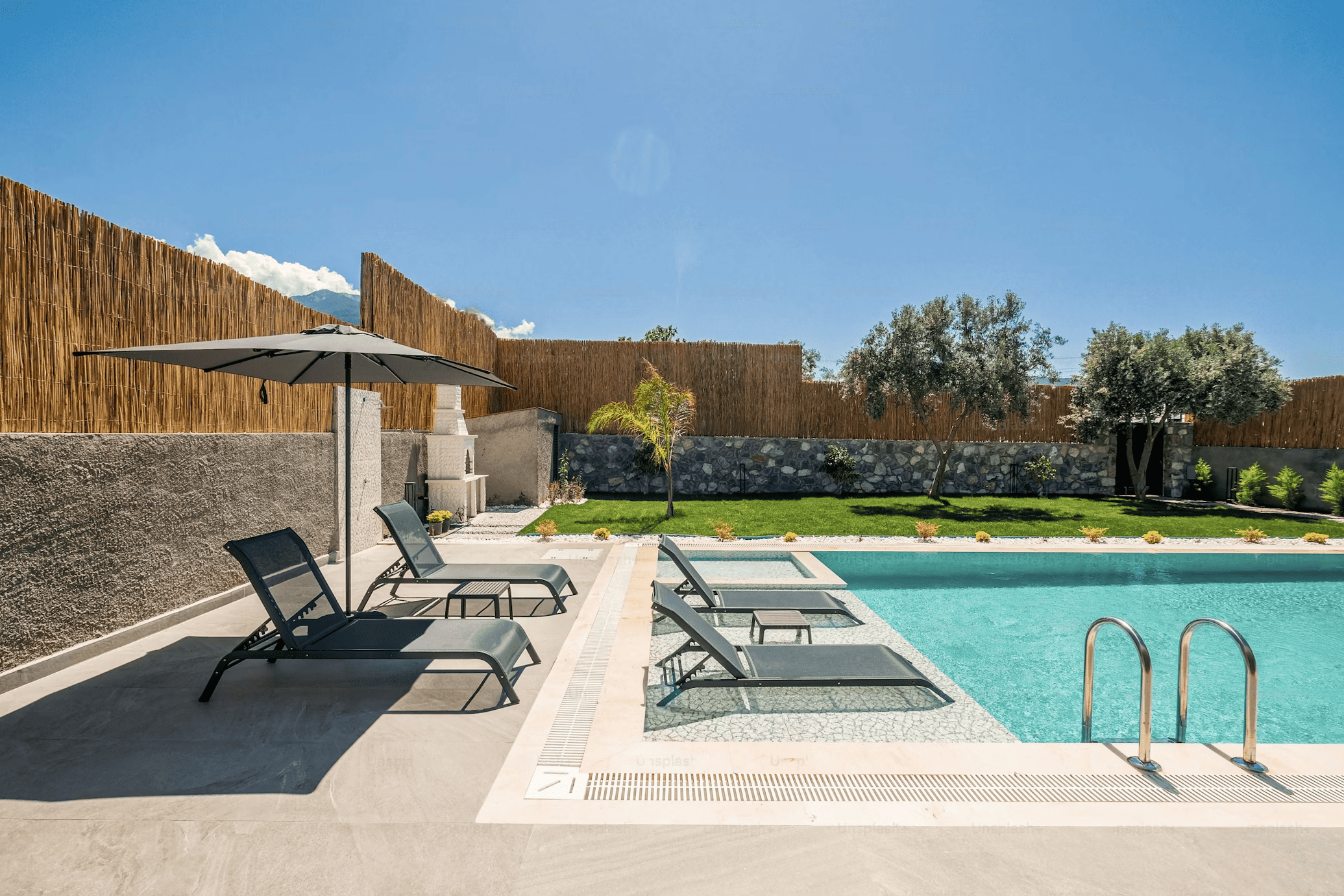 Piscine interrate moderne